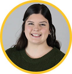 Website Headshot_Ella Kohler